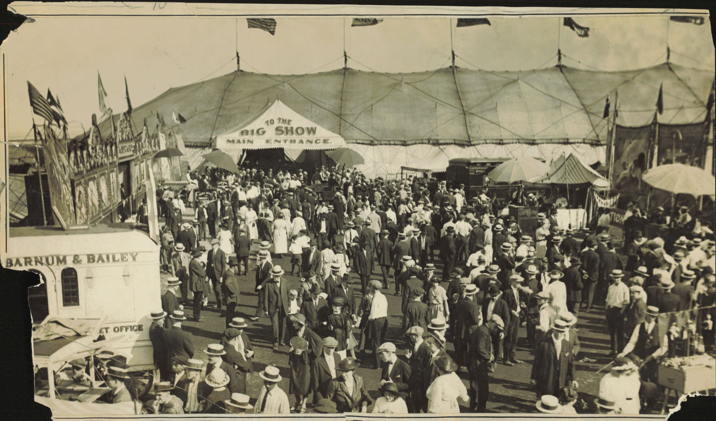 Circus Collection (1944-1970) (4 vintage photos)