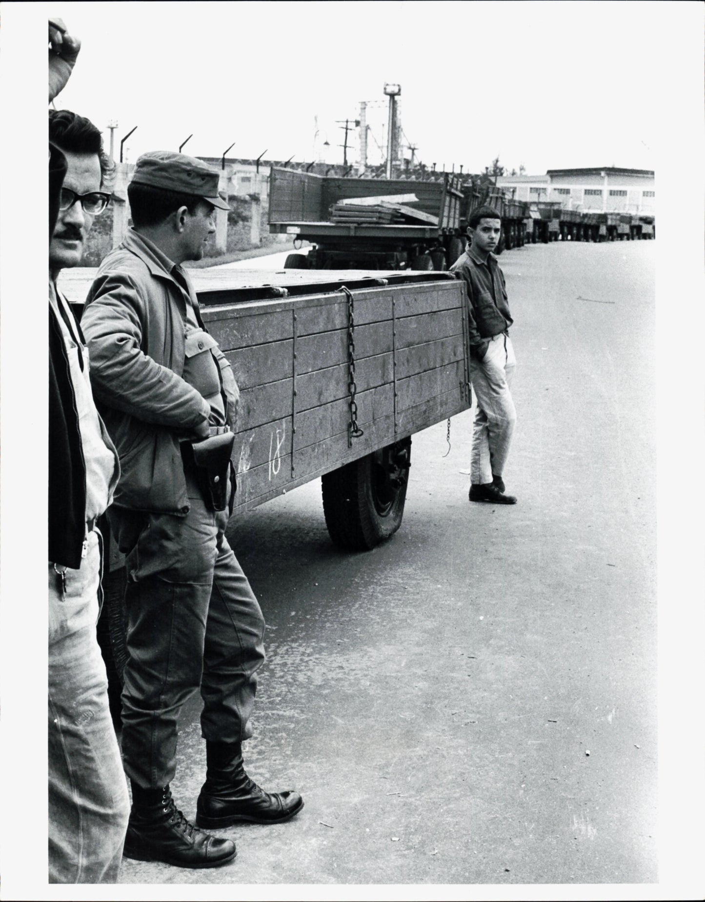 Cuban Daily Life Collection | Ron Laytner (1970) (29 vintage oversize prints)