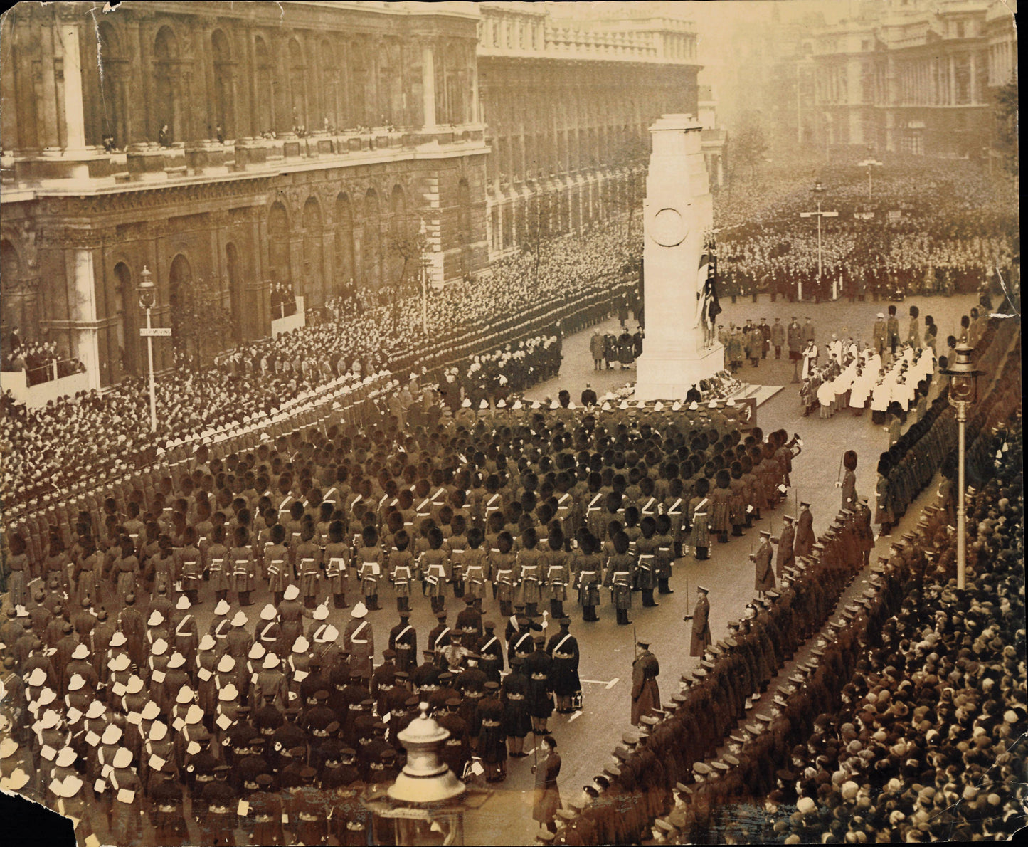 Armistice Day (1930/31) Oversize Collection (18 vintage photographs)