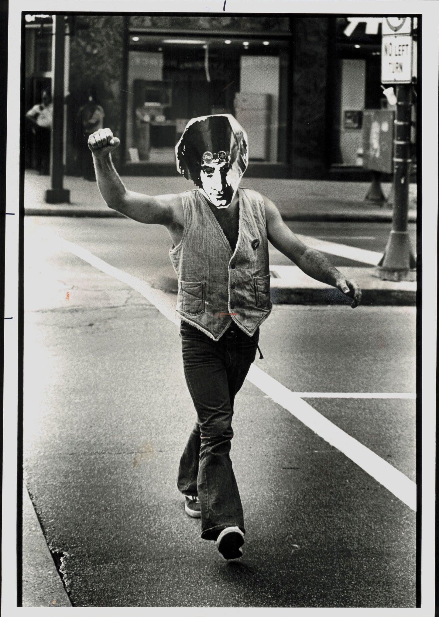 Abbie Hoffman Protestor (1978) (vintage oversize print)