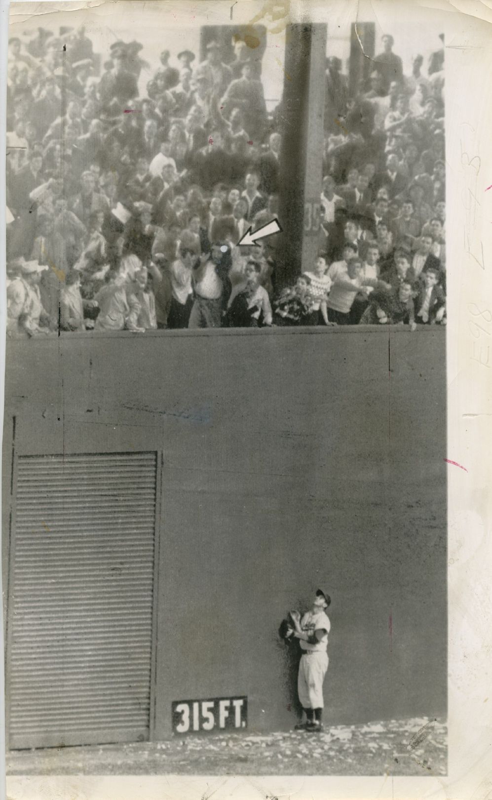 "Shot Heard Round the World" Bobby Thomson Home Run Collection (AUTOGRAPH) (12 images) Baseball Bobby Thomson Brooklyn Dodgers Home Run New York Giants Polo Grounds Sports