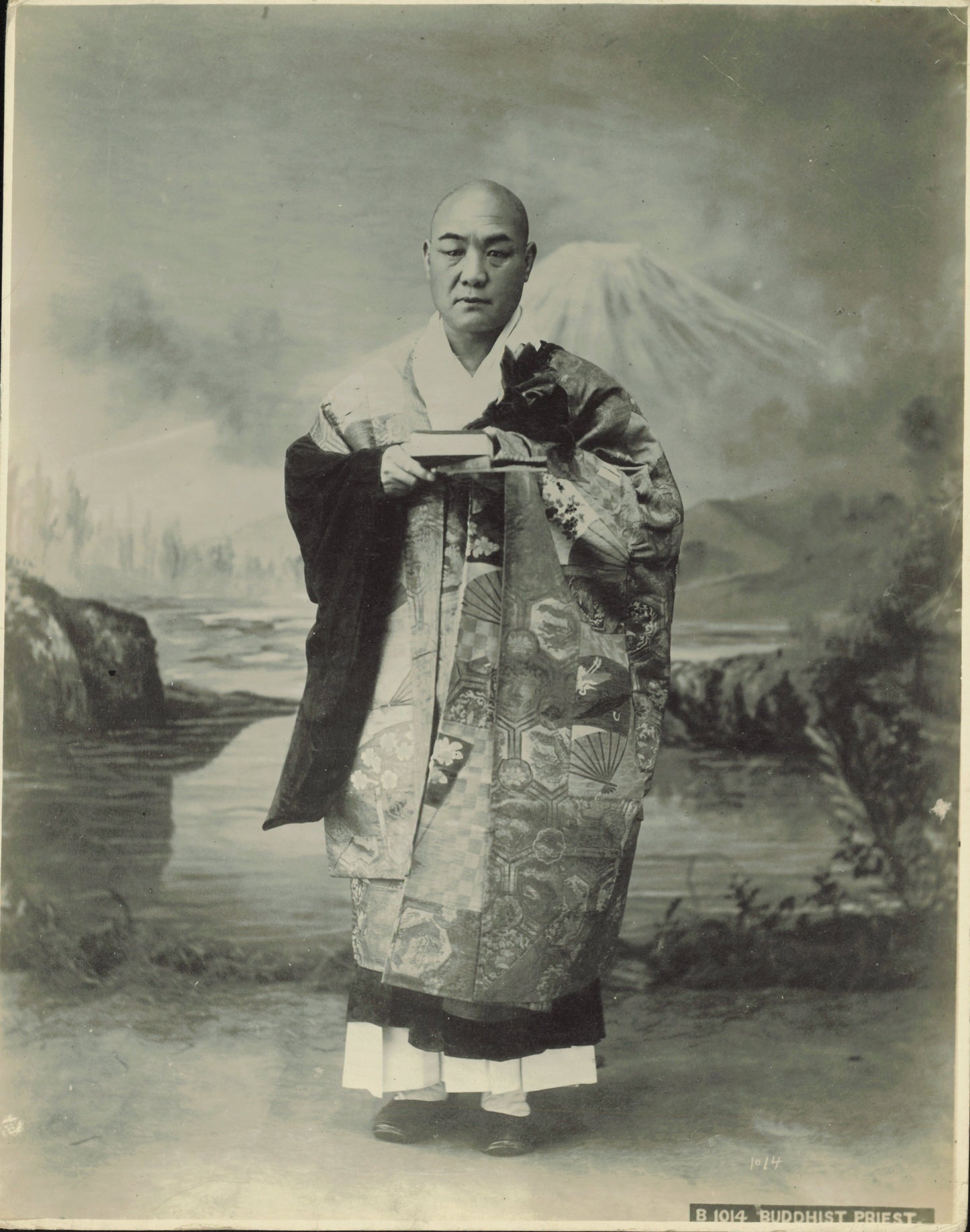 Japanese Historical Print Collection (early-mid 20th Century) (58 Vintage Prints) Buddhism Buddhist Japan Kimono Landscape