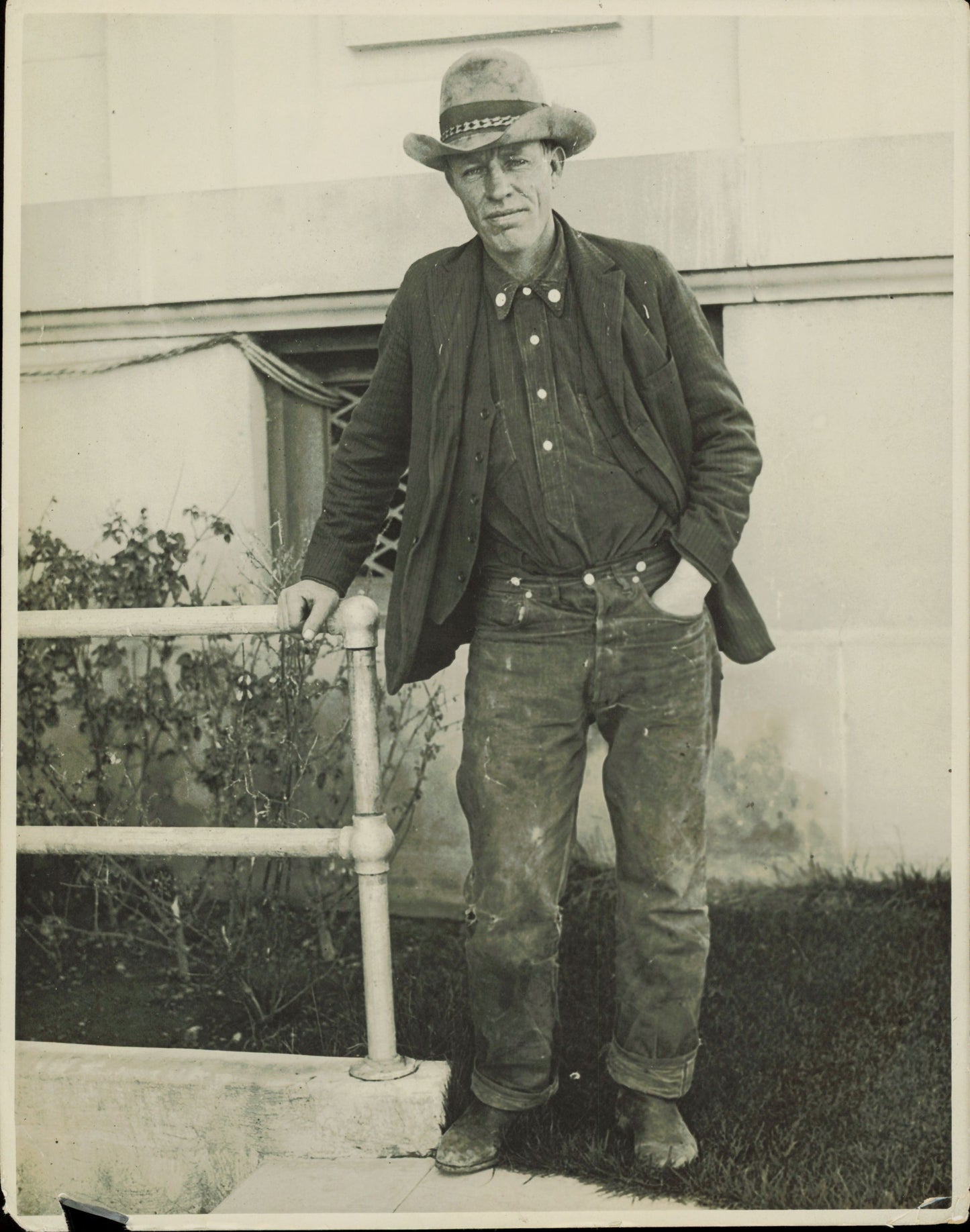 Cowboy Collection (1923 - 1955) (14 vintage prints) Sports Wild West