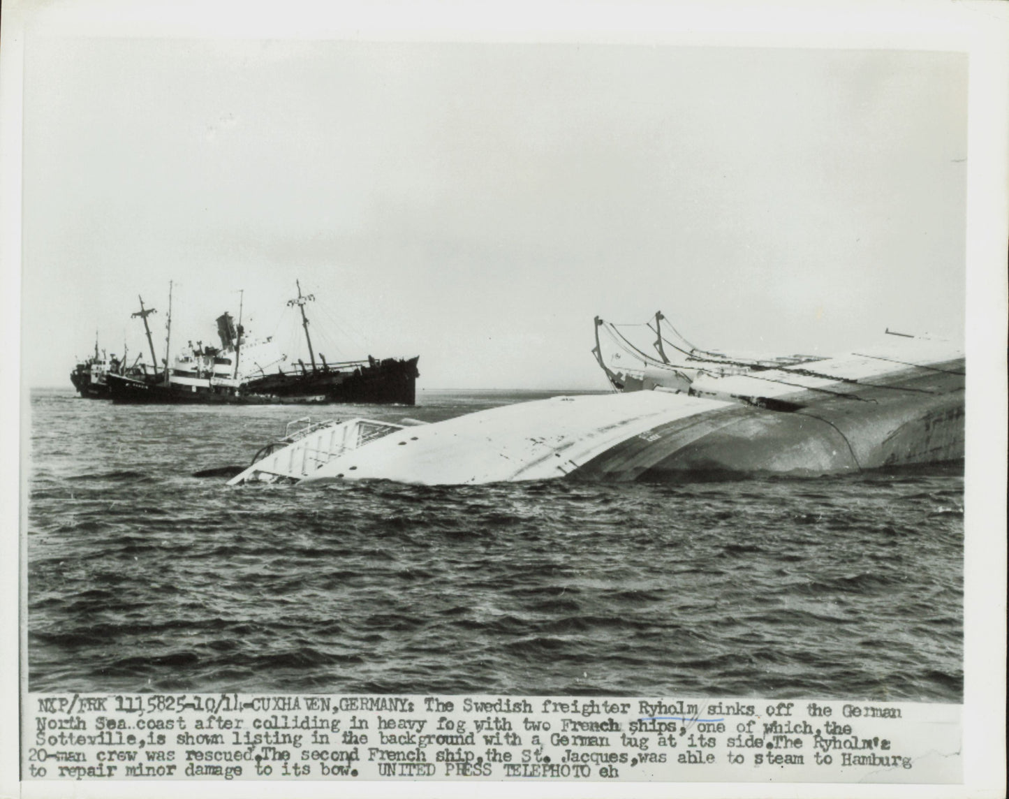 Naval Accident and Disaster Collection (mid-20th century) (39 vintage prints) Accidents Navy Sailing