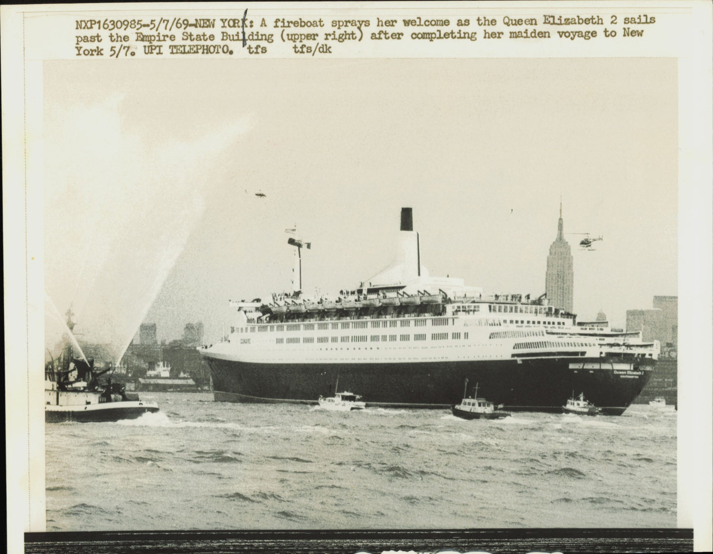 Passenger Ship Collection (mid-20th century) (9 vintage prints) Naval travel