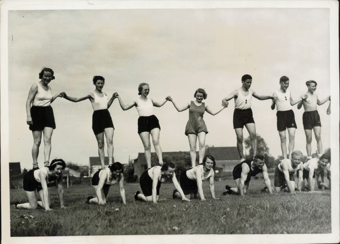 Female Athletes Collection (1922-1937) (19 vintage prints)