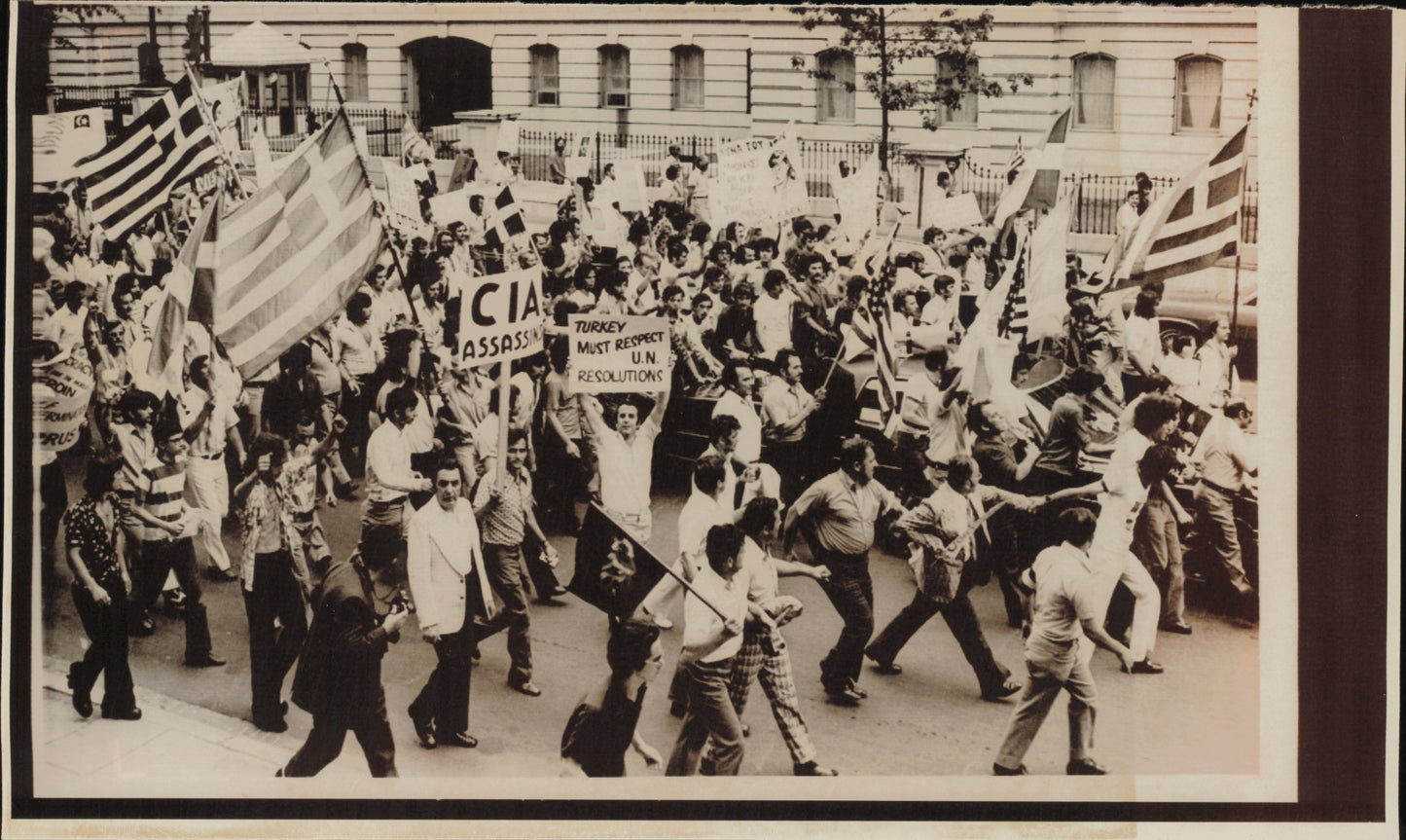 Washington DC Demonstrations (1970s) (54 vintage prints)