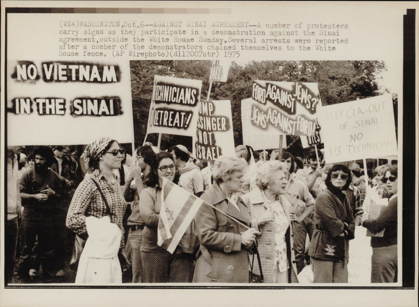 Washington DC Demonstrations (1970s) (54 vintage prints)