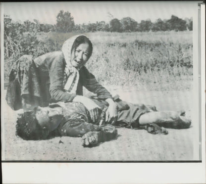 Vietnam Brutality Collection (1960s) (16 vintage prints) Military Vietnam