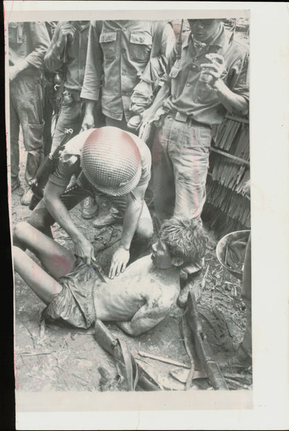 Vietnam Brutality Collection (1960s) (16 vintage prints) Military Vietnam