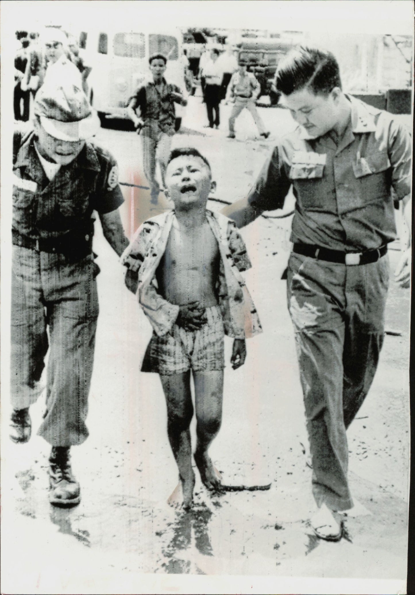 Vietnam Brutality Collection (1960s) (16 vintage prints) Military Vietnam
