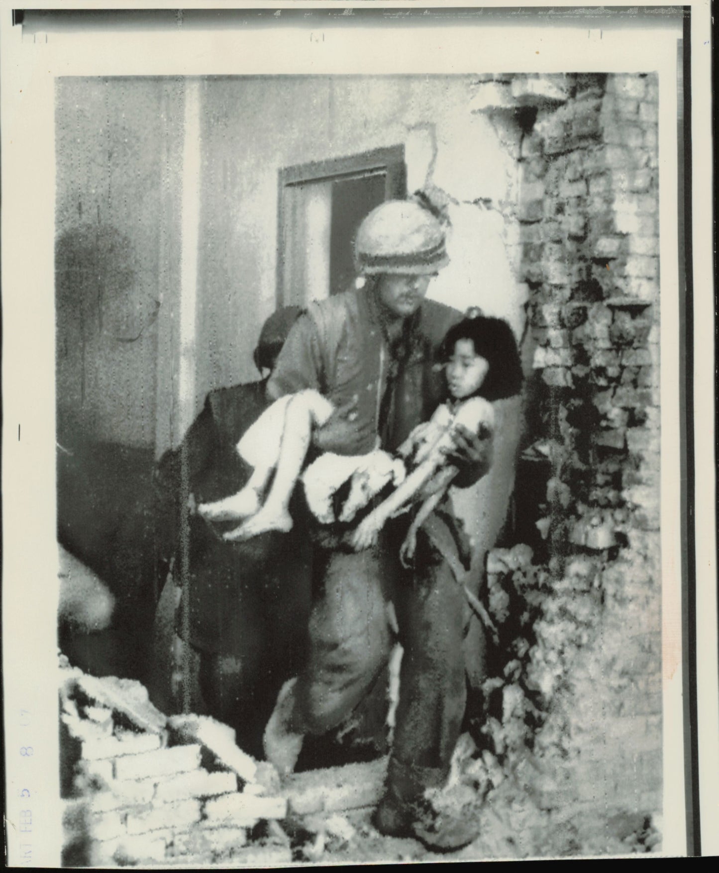 Vietnam Brutality Collection (1960s) (16 vintage prints) Military Vietnam