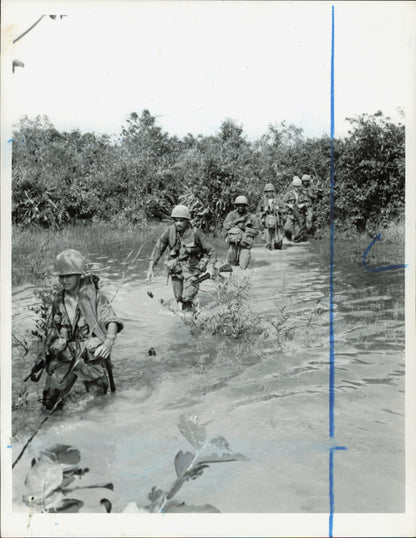 Vietnam War Collection (74 vintage photos) Military Vietnam