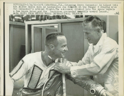 Scott Carpenter Collection (26 vintage prints) NASA Science Space