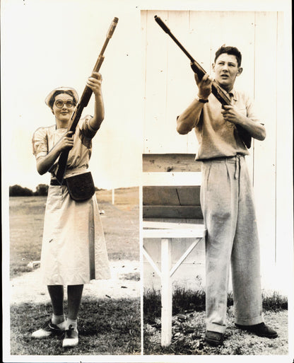 Women Sharpshooters Collection (1930-1959) (6 vintage prints)