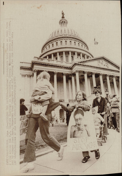 Washington DC Demonstrations Collection (60 vintage prints)